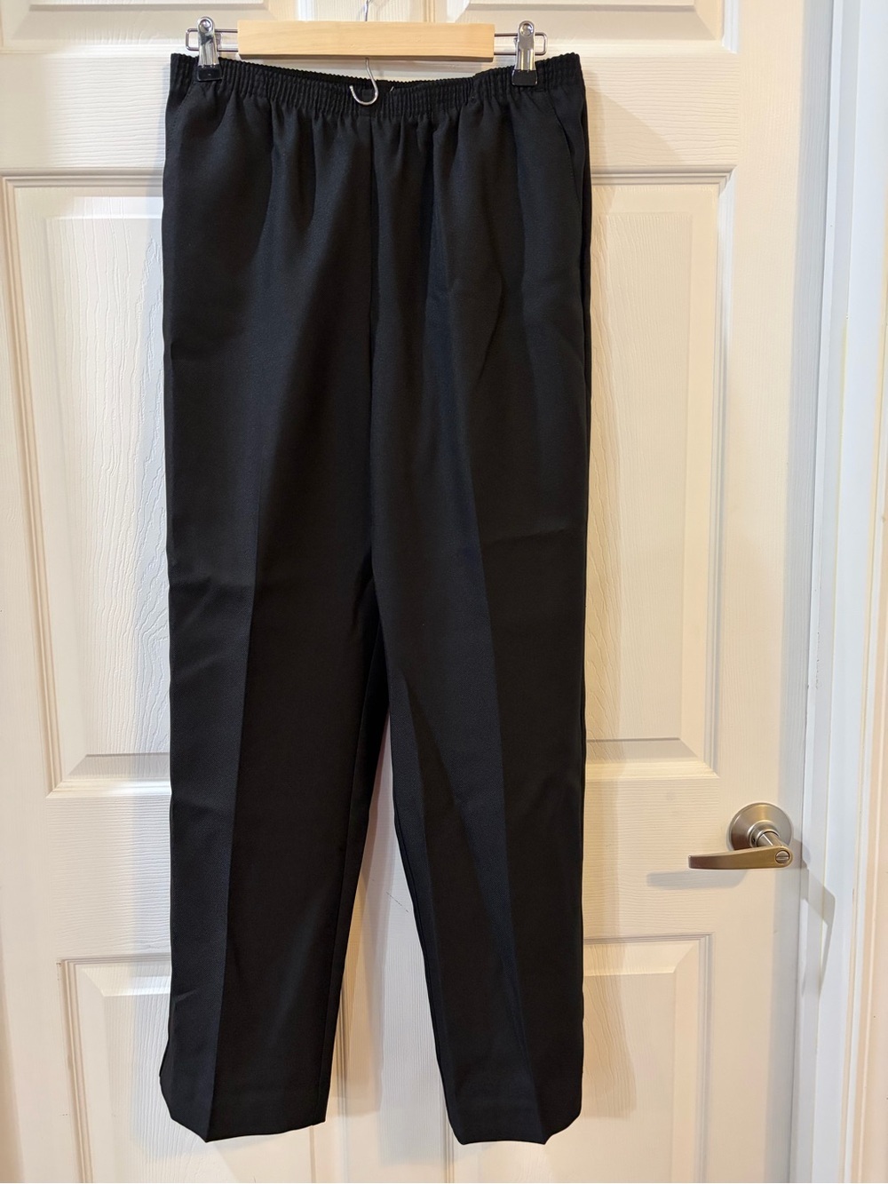 Alfred Dunner Women’s Black Pull On Elastic-Waist Dress Pants NWT